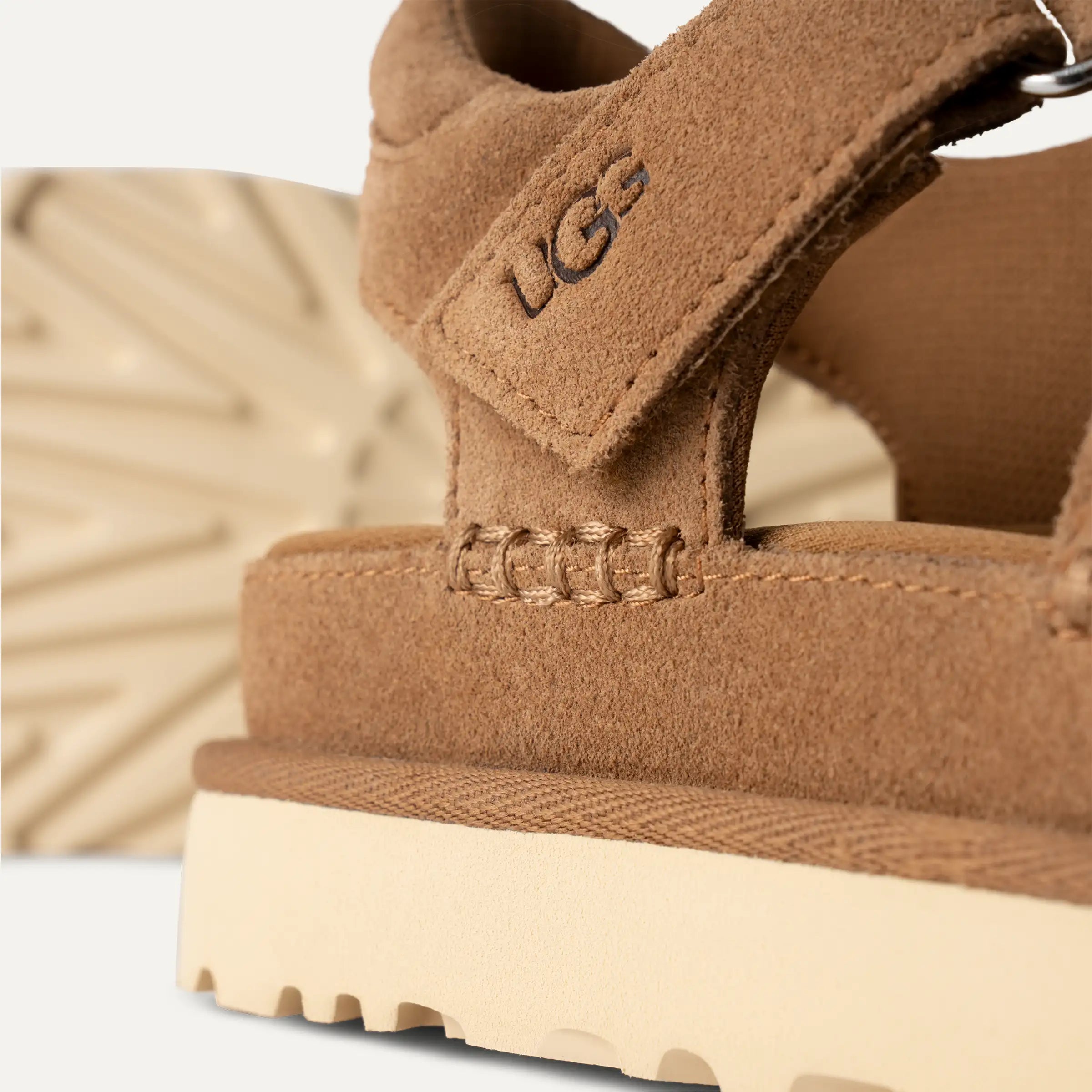 UGG W Goldenstar Strap: brown sandals for women