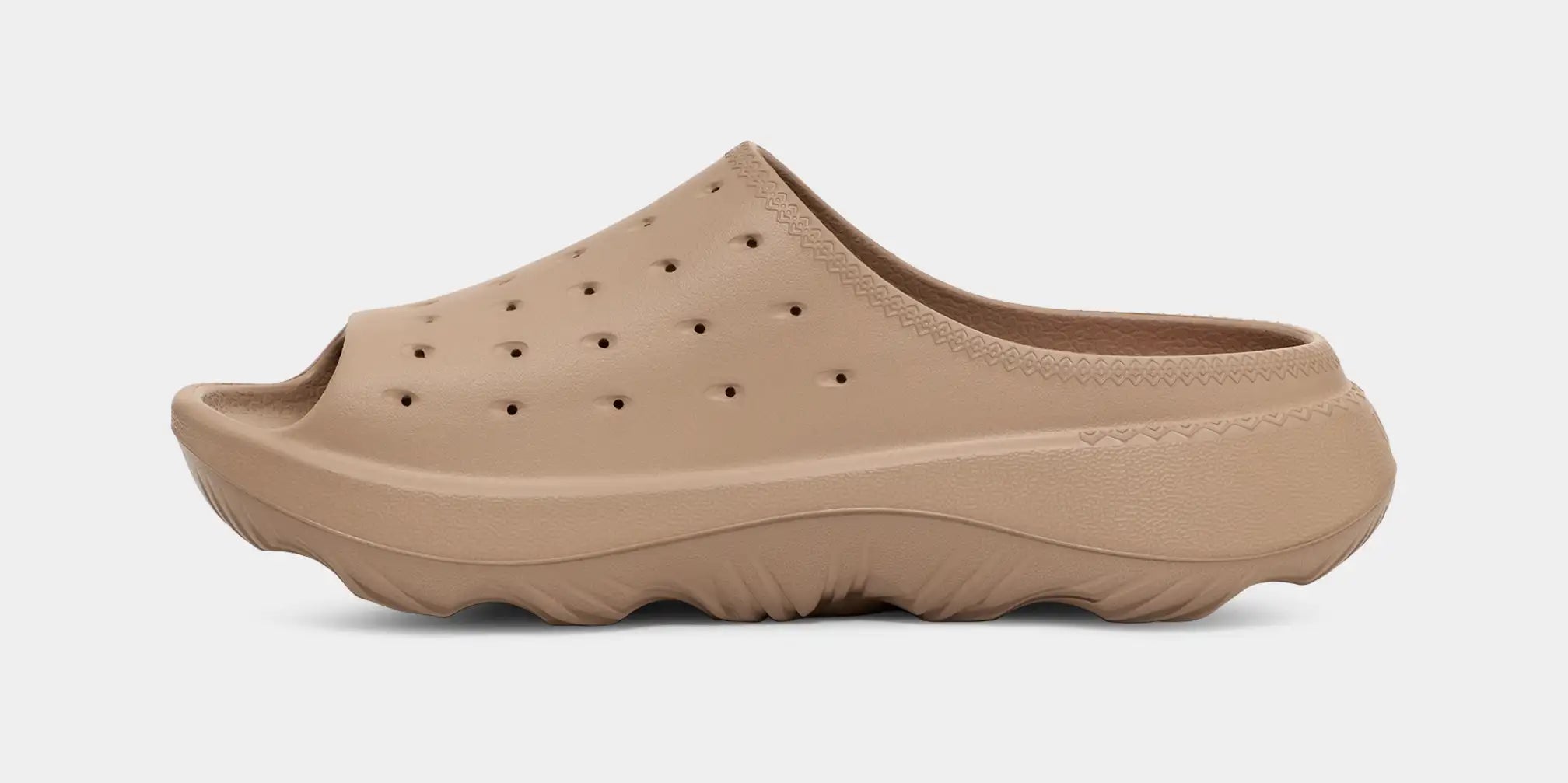 UGG M Slide IT DUNE: brown sandals unisex