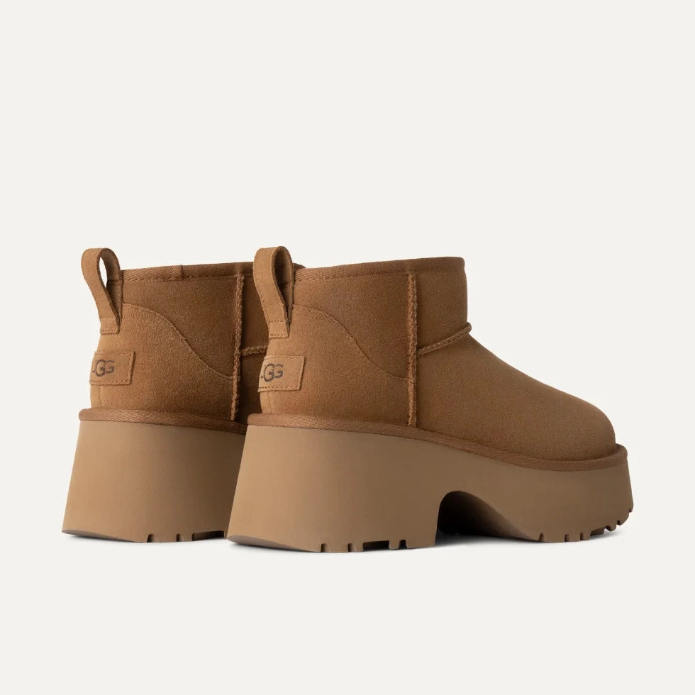 UGG Classic Ultra MINI NEW Heights Chestnut: ブラウン アンクルブーツ レディース