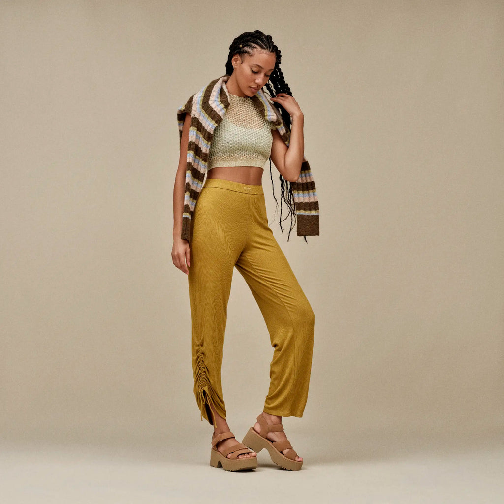 UGG W NEW Heights Ankle Strap: коричневий сандалі для жінок