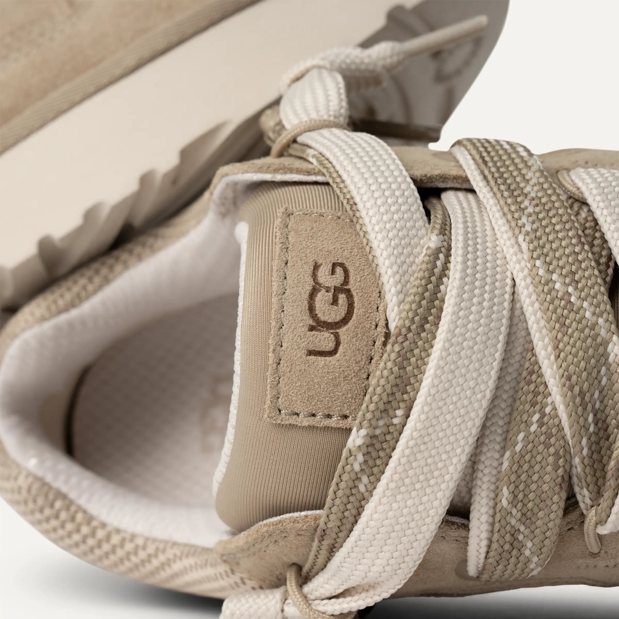 UGG Lowmel SAND: beige trainers for women