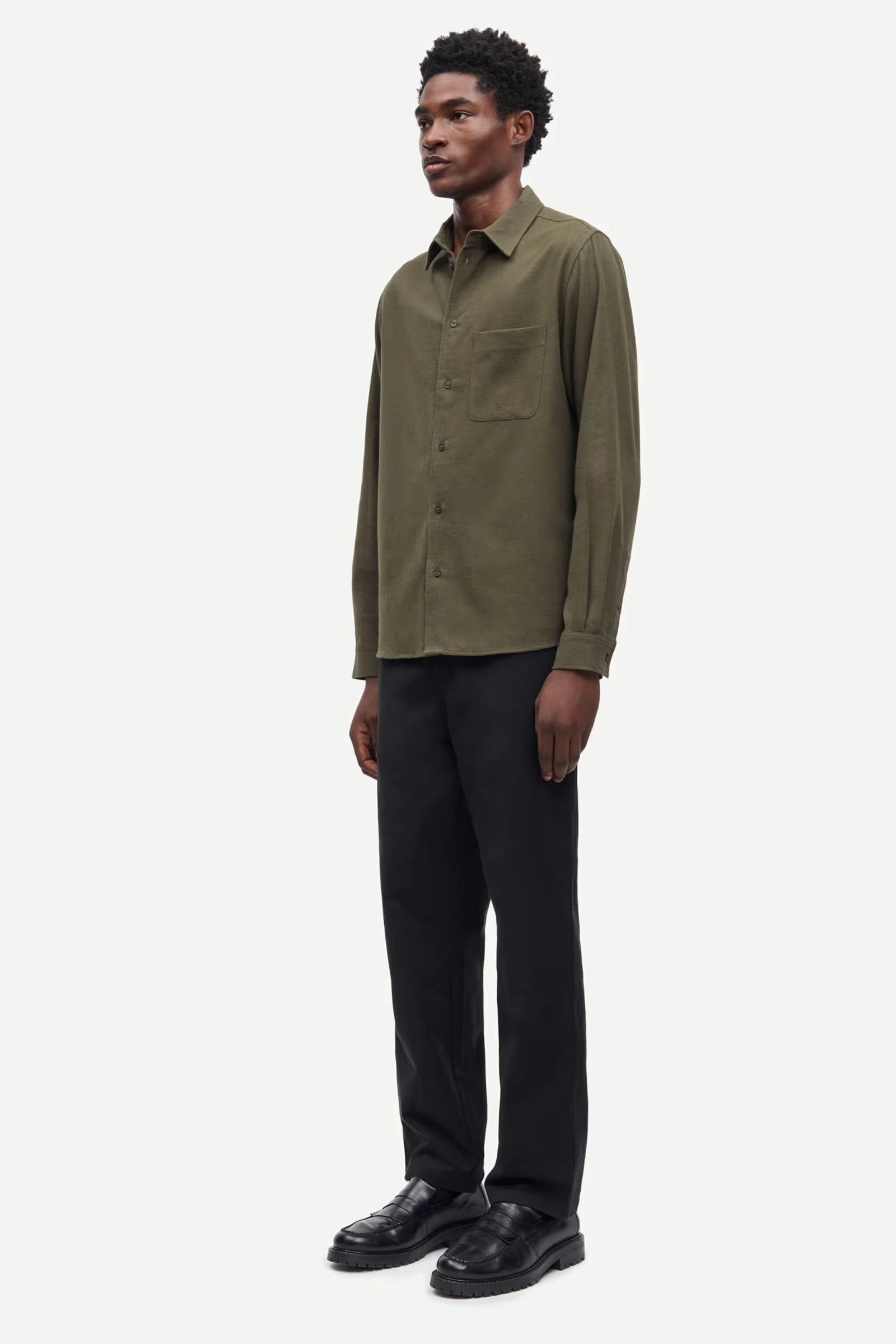 SAMSOE Jabari Trousers 132: black trousers for men
