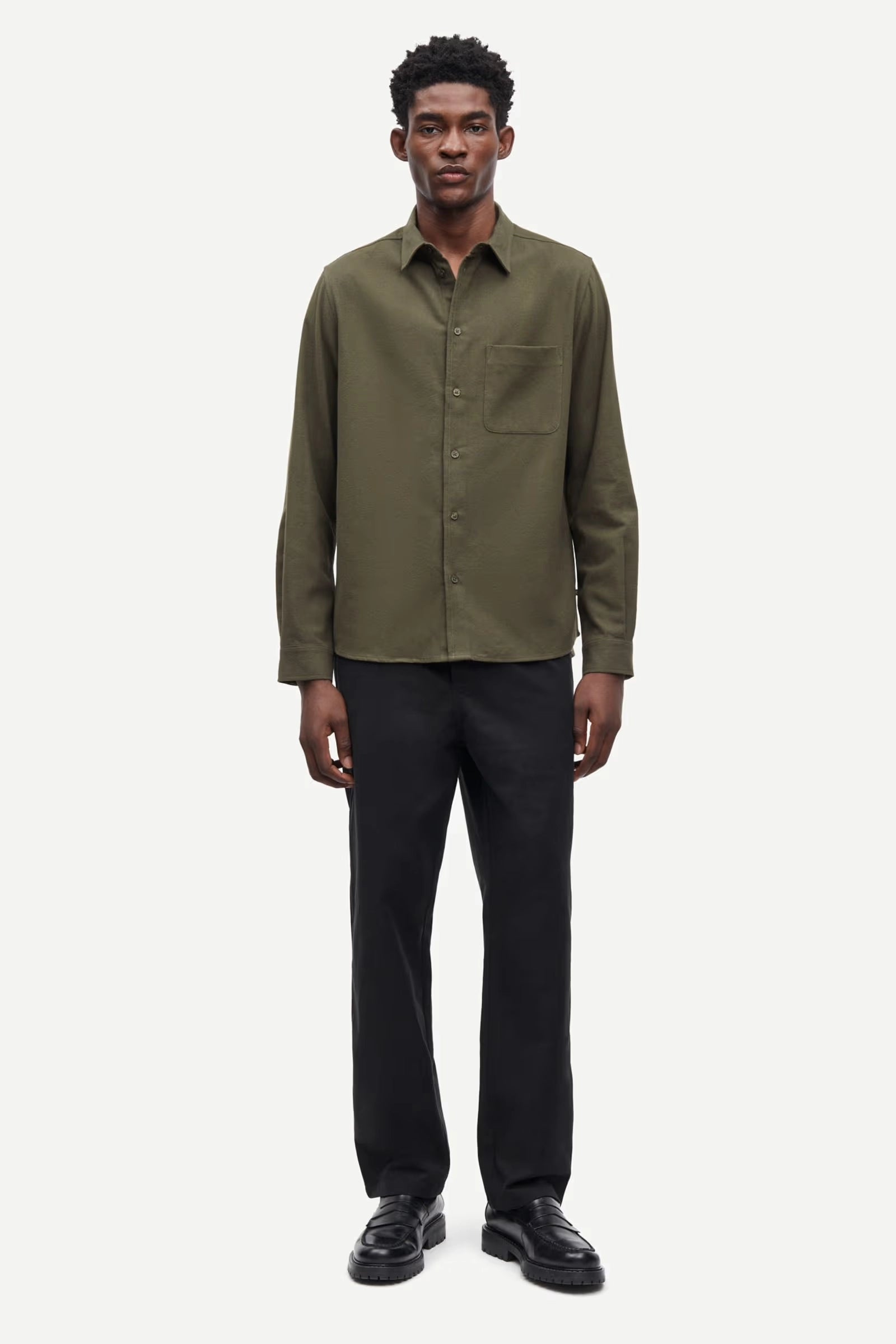 SAMSOE Jabari Trousers 132: black trousers for men