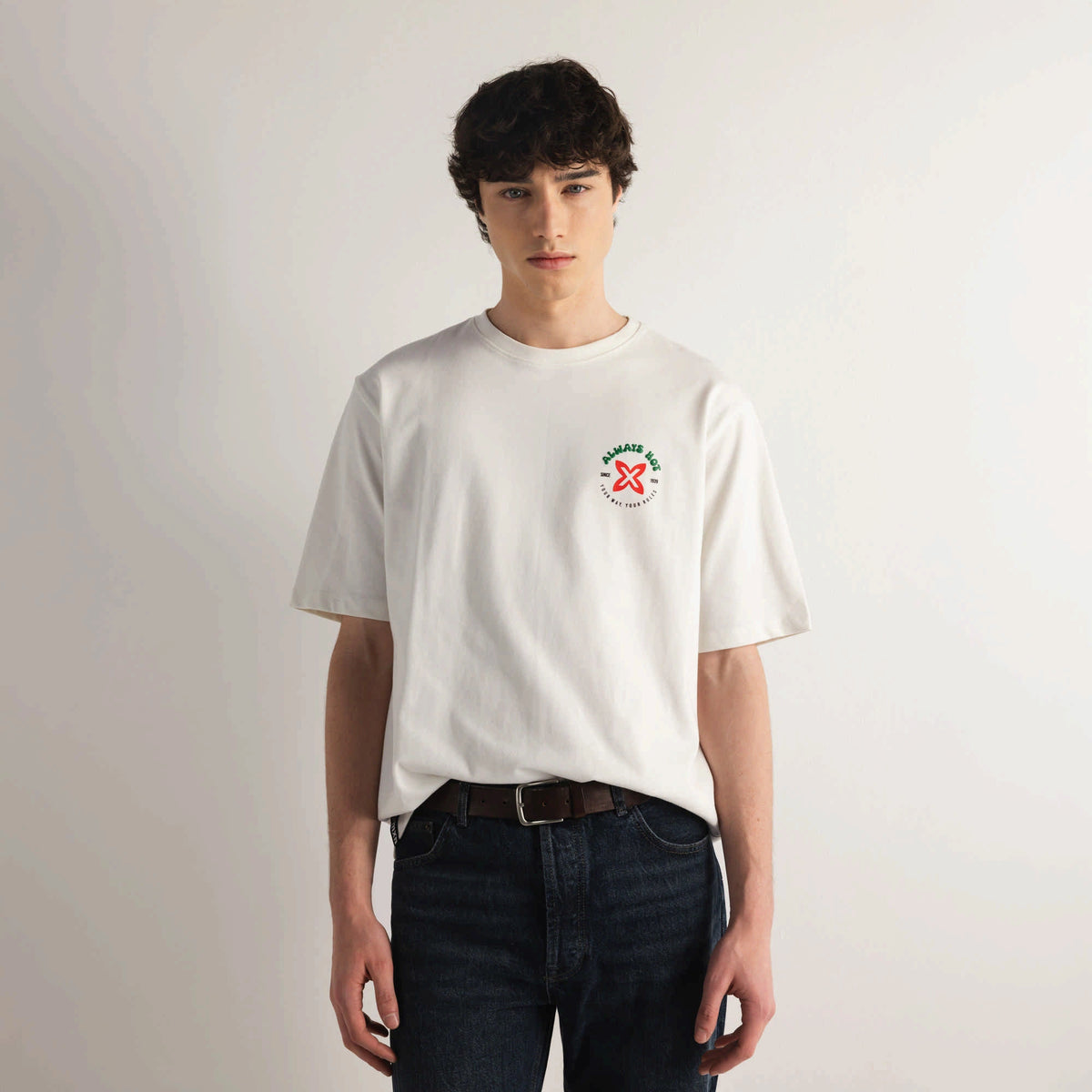 MUNICH | CAMISETAS | HOMBRE | OVERSIZE T-SHIRT CHILLY OFF WHITE | BLANCO