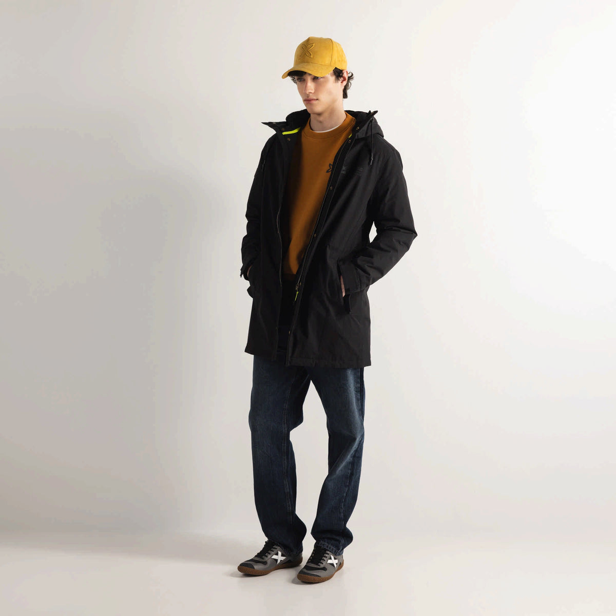 MUNICH | CHAQUETAS | HOMBRE | PARKA WILLIAM BLACK | NEGRO