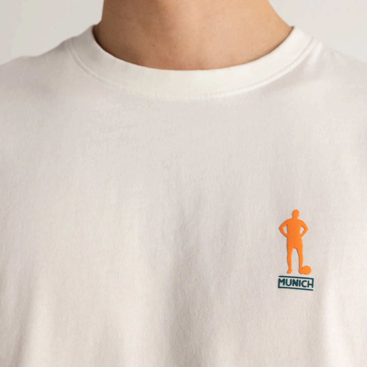 MUNICH | CAMISETAS | HOMBRE | REGULAR T-SHIRT BALLER ECRU | BLANCO