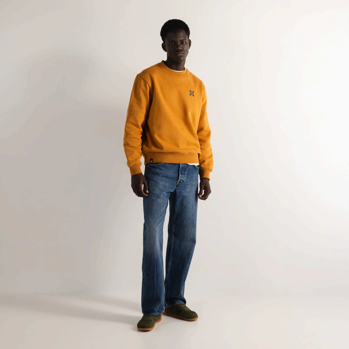 MUNICH | JERSEYS | HOMBRE | SWEATSHIRT CLEATS MUSTARD | AMARILLO