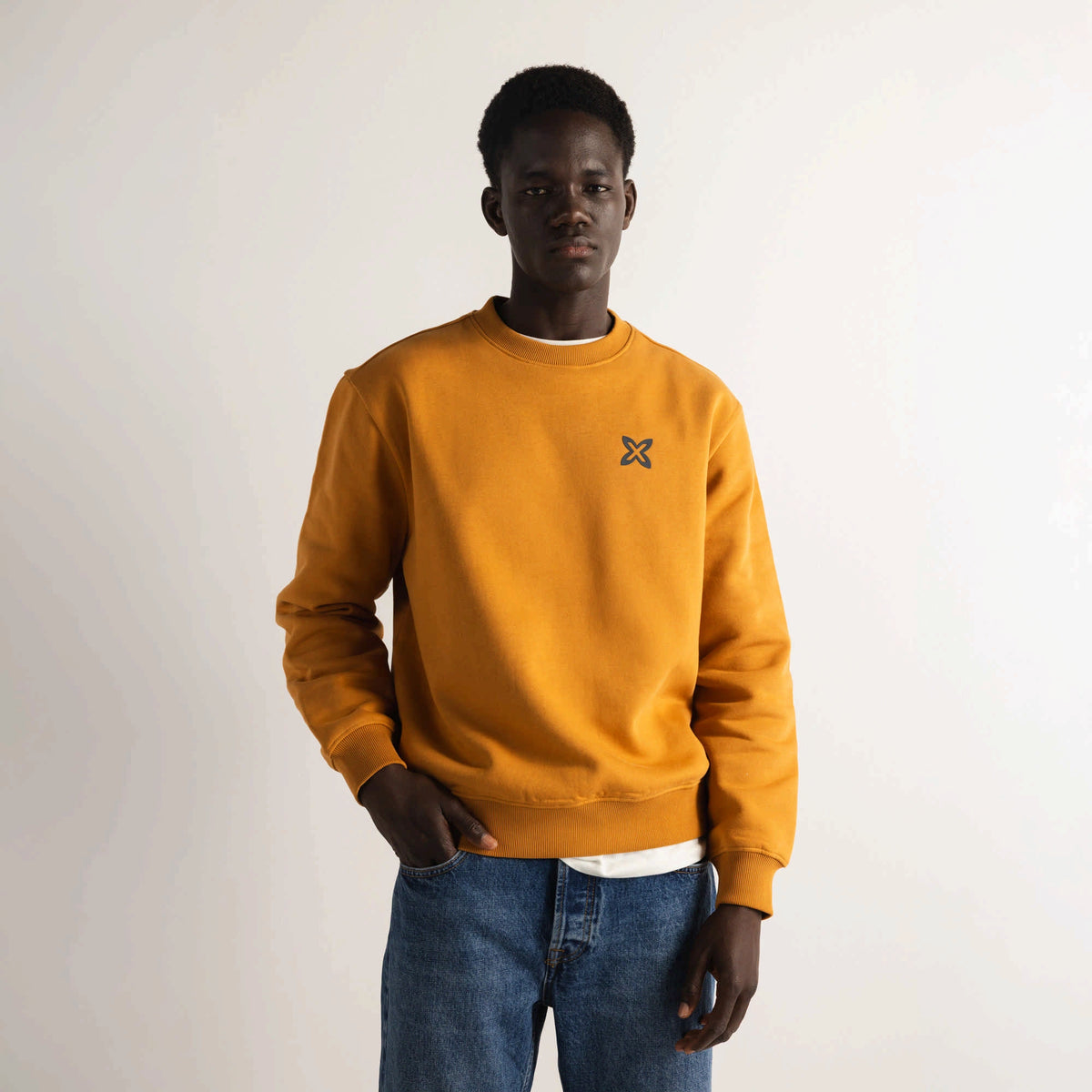 MUNICH | JERSEYS | HOMBRE | SWEATSHIRT CLEATS MUSTARD | AMARILLO