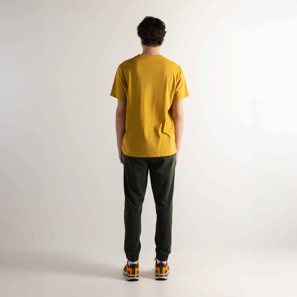 MUNICH | CAMISETAS | HOMBRE | ESSENTIALS T-SHIRT MUSTARD | AMARILLO
