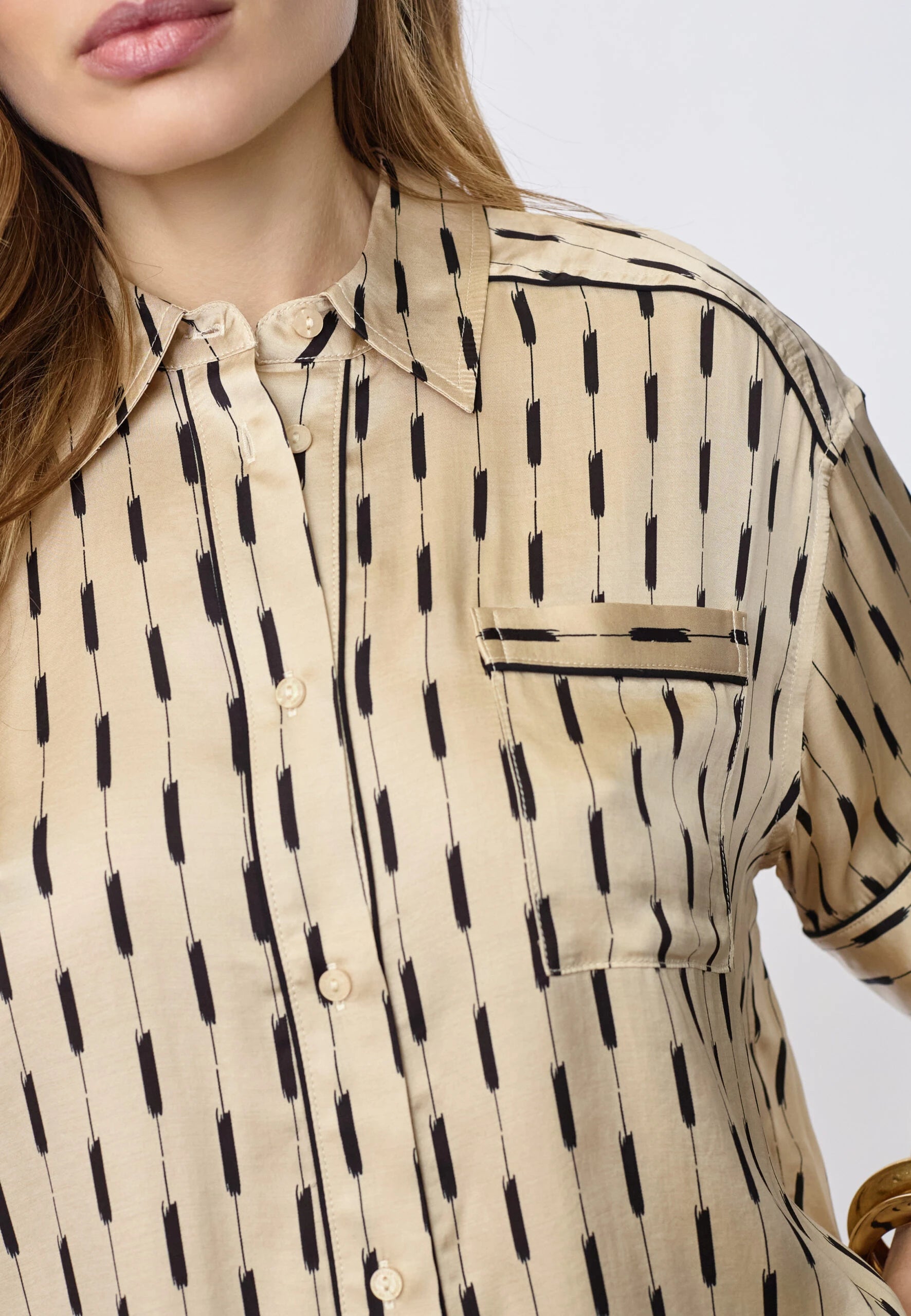 COCOUTURE Solveacc SS Shirt Bisquit: beige camisas for women