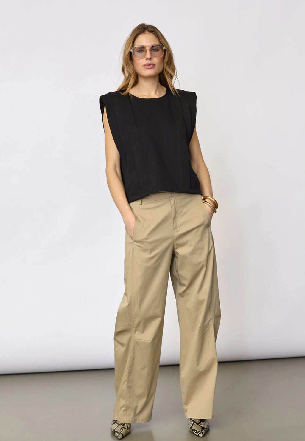 COCOUTURE Zellicc Padded Pleat TOP Black: black T-shirt for women