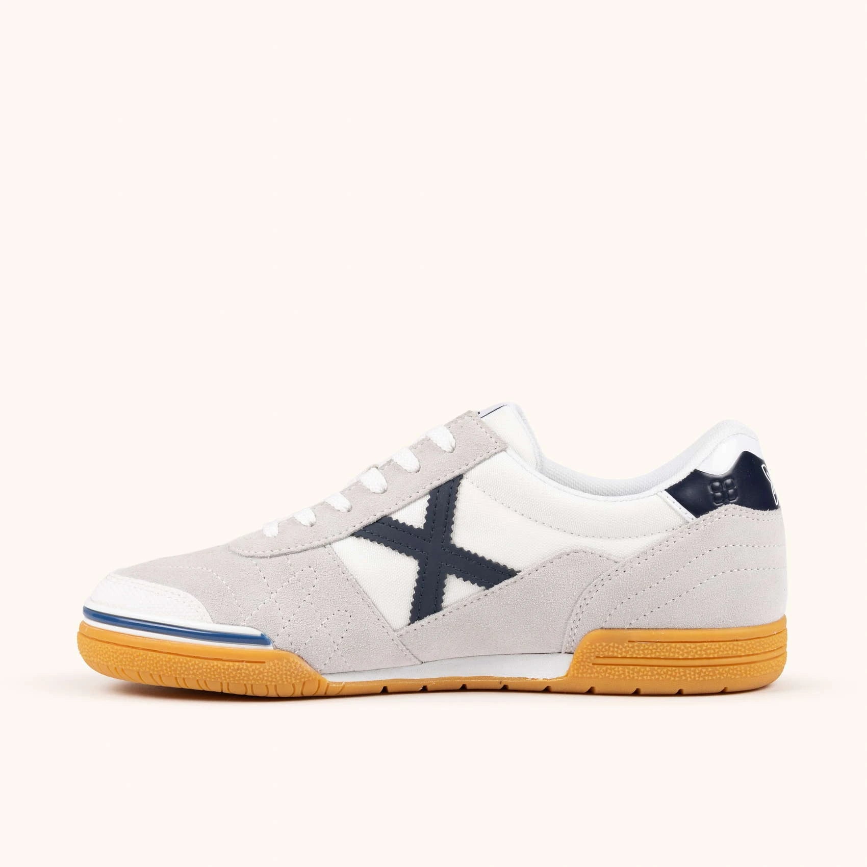 MUNICH Gresca XLS 327: white trainers for men