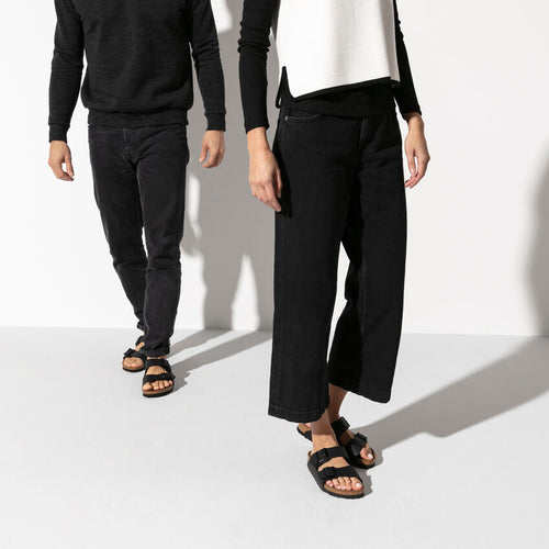 BIRKENSTOCK Arizona Birko-flor Black, sort sandaler unisex hos Tascón