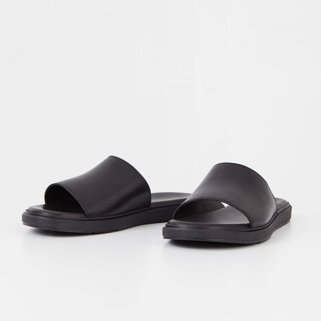 VAGABOND Mason Black: noir sandales pour homme