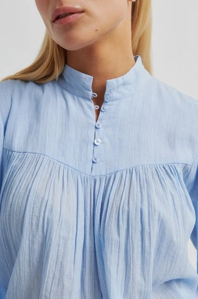 SECOND FEMALE Halogen BLUE: blue shirt for women