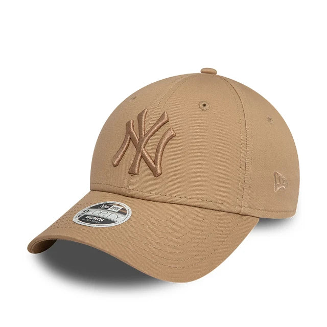 NEW ERA NOS WMNS LGE ESS 9FORTY Neyyan Camcam Beige: beige cap unisex