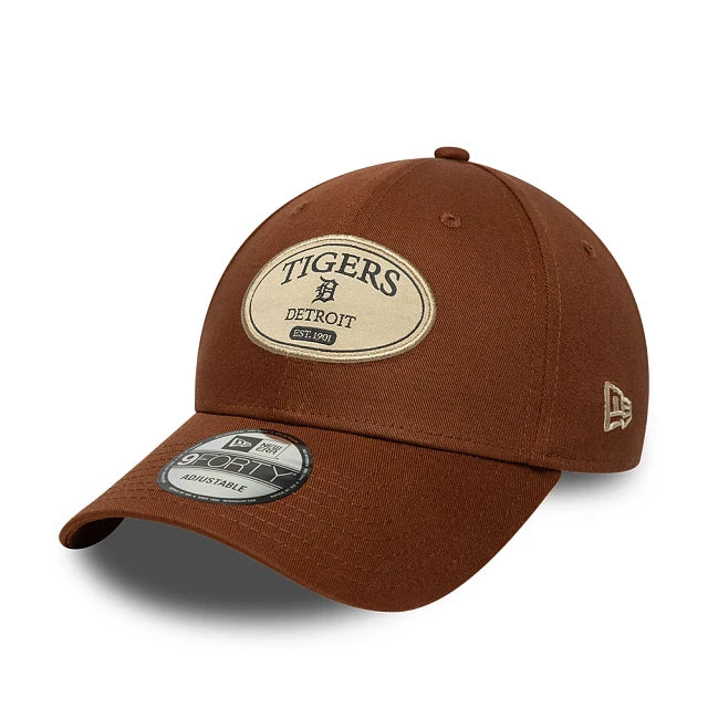NEW ERA Patch 9FORTY Dettig DAU: brun kasket til mænd