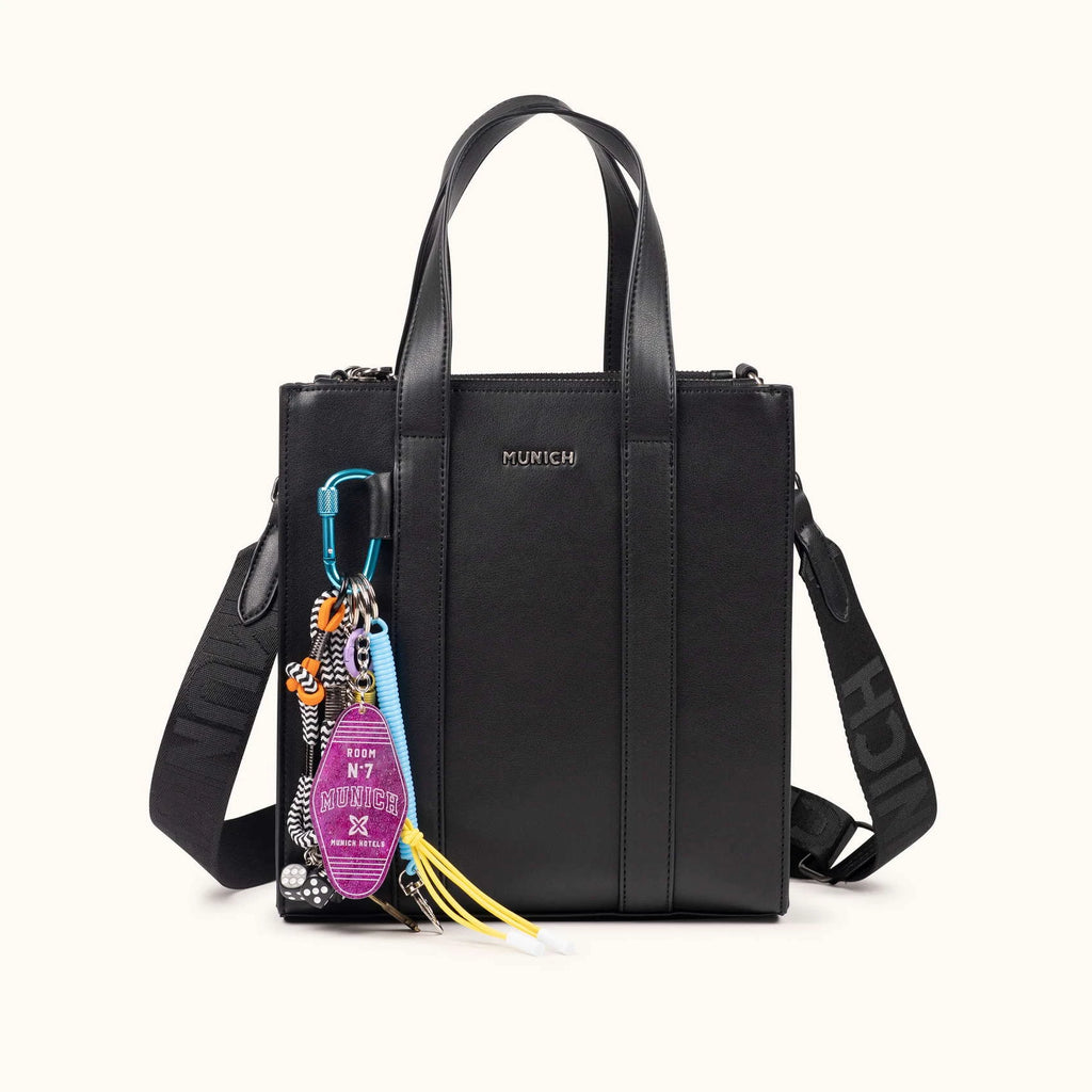 MUNICH Charms Crossbody TOTE: 黑色 包袋 女士