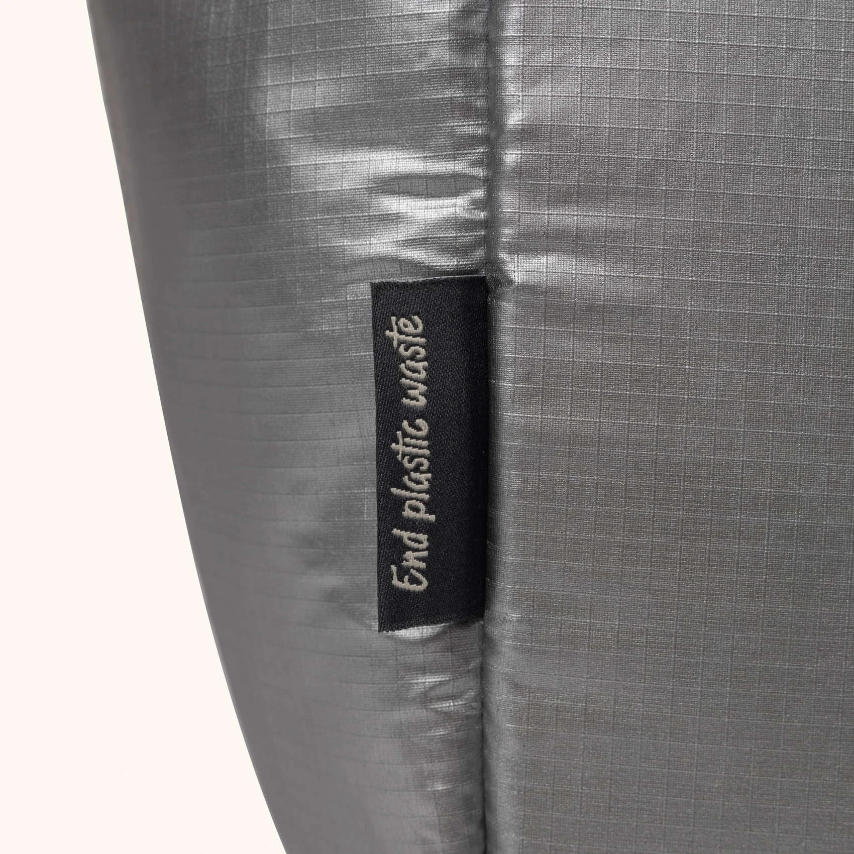 MUNICH DEEP Recycled HOBO: silver bag for women