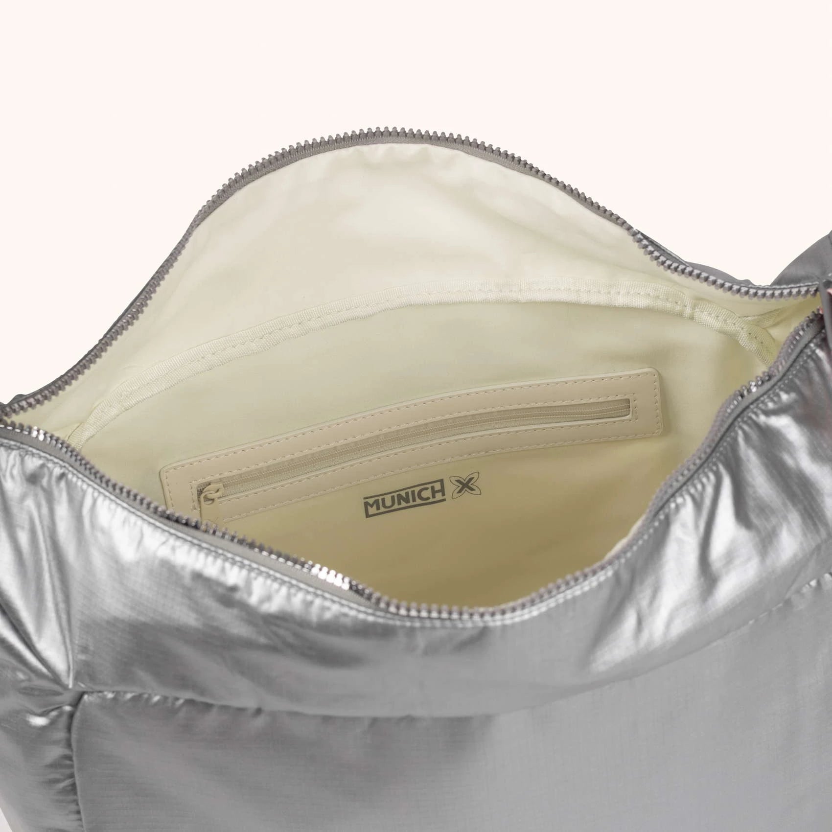MUNICH DEEP Recycled HOBO: silver bag for women