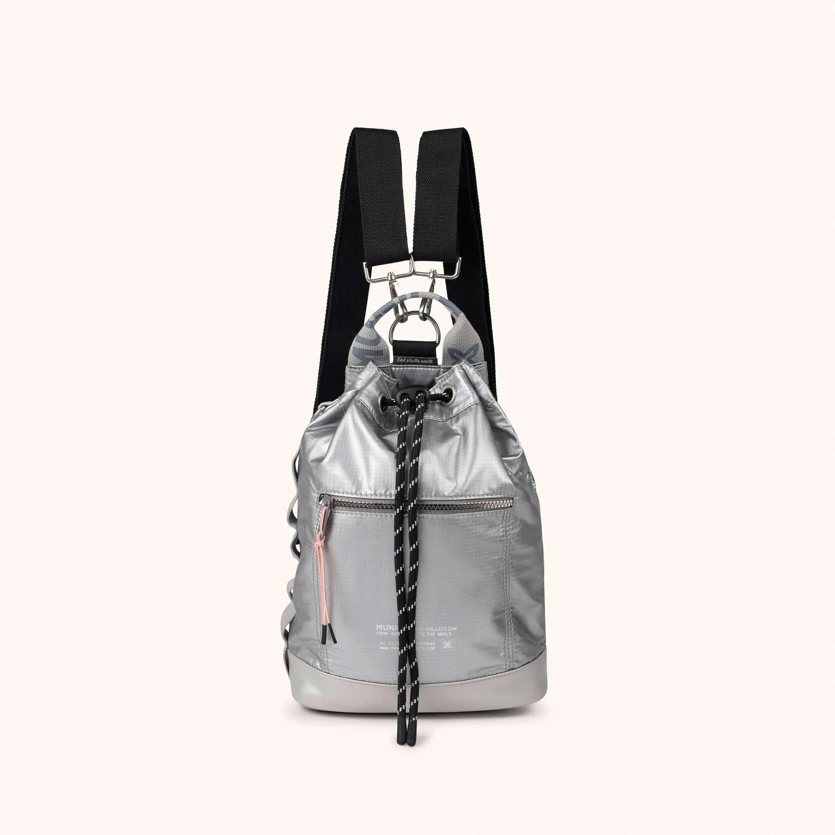 MUNICH DEEP Recycled Drawstring Backpack: silver mochila for women