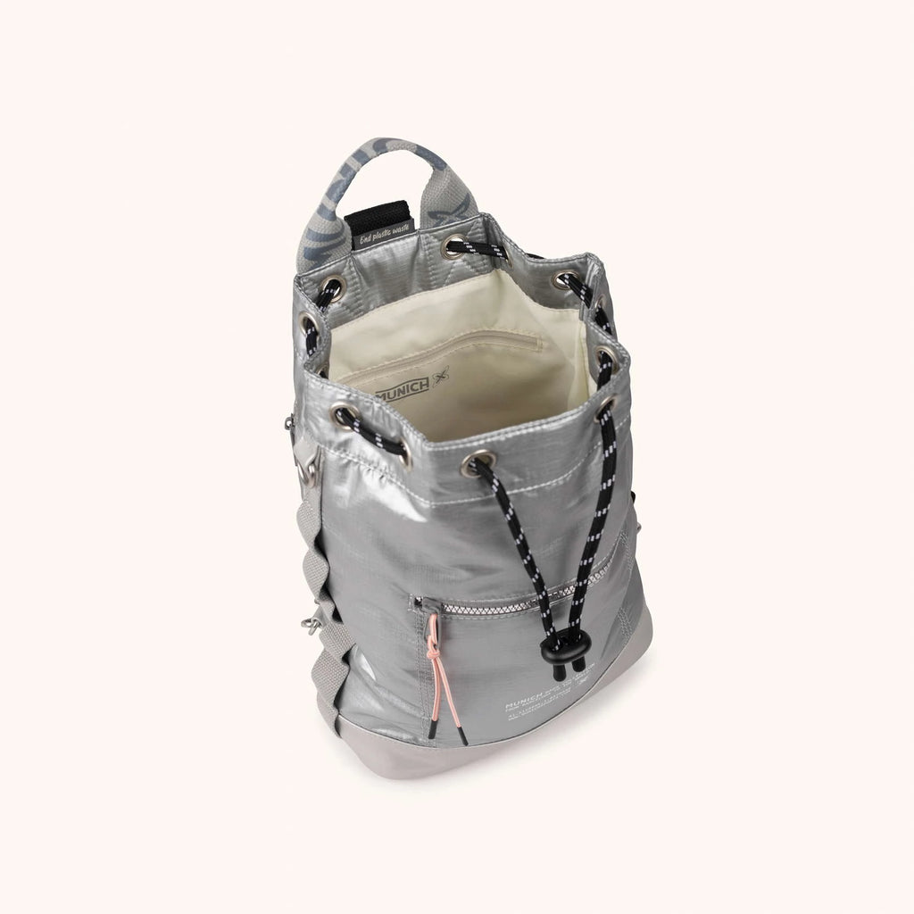MUNICH DEEP Recycled Drawstring Backpack: сріблястий mochila для жінок