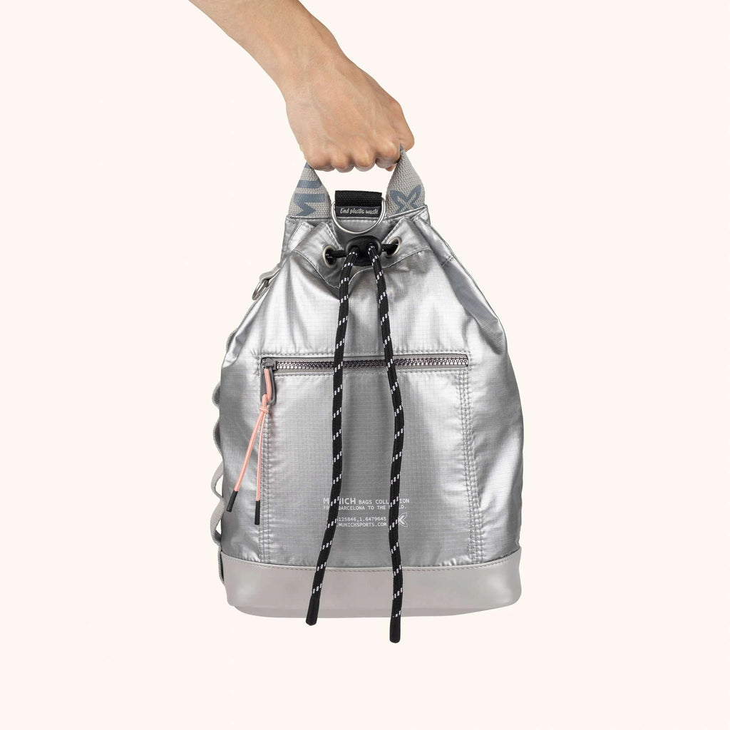 MUNICH DEEP Recycled Drawstring Backpack: сріблястий mochila для жінок