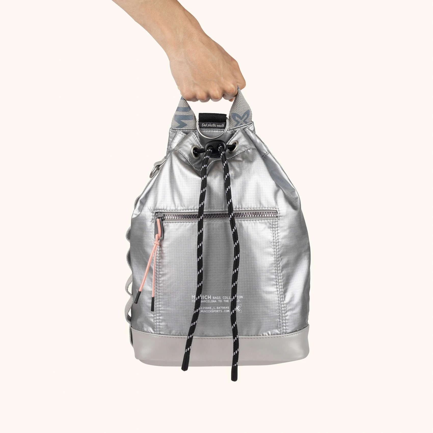 MUNICH DEEP Recycled Drawstring Backpack: silver mochila for women