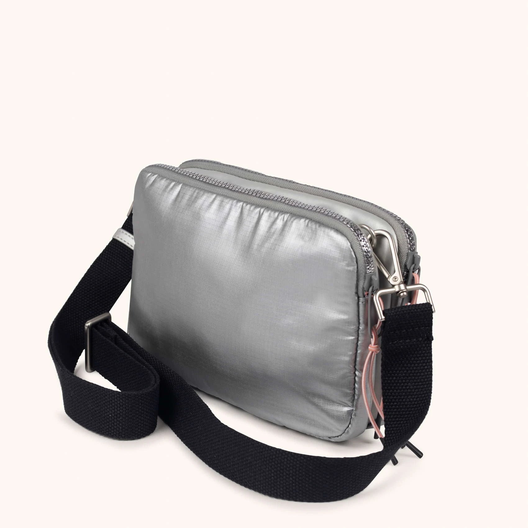 MUNICH DEEP Recycled Crossbody Double: silver bag for women
