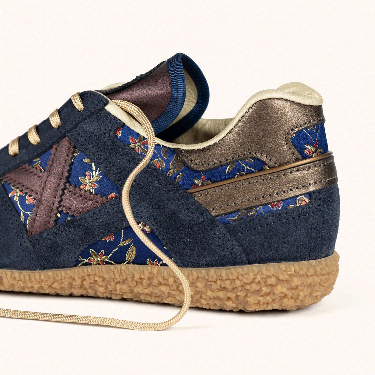MUNICH GOAL WMN: blue trainers for women