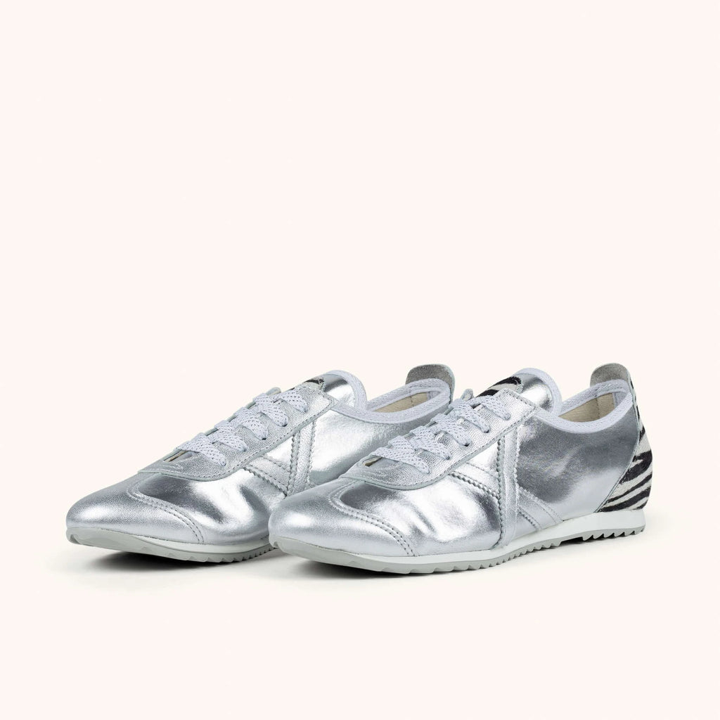 MUNICH | SNEAKERS | UNISEX | OSAKA 590 | PLATEADO