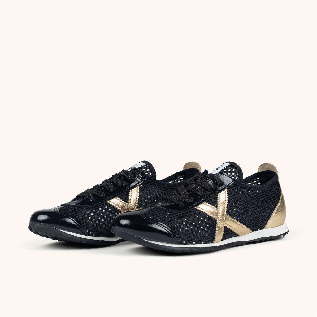 MUNICH Osaka 594: black trainers for women