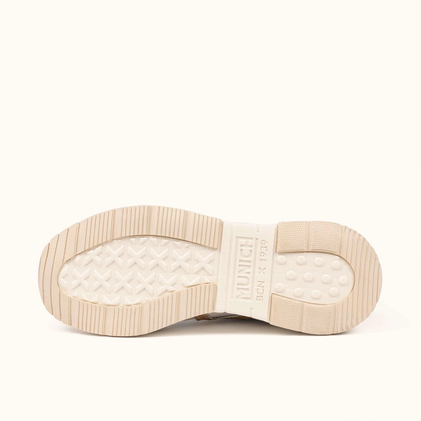 MUNICH WAVE 182: white trainers for women