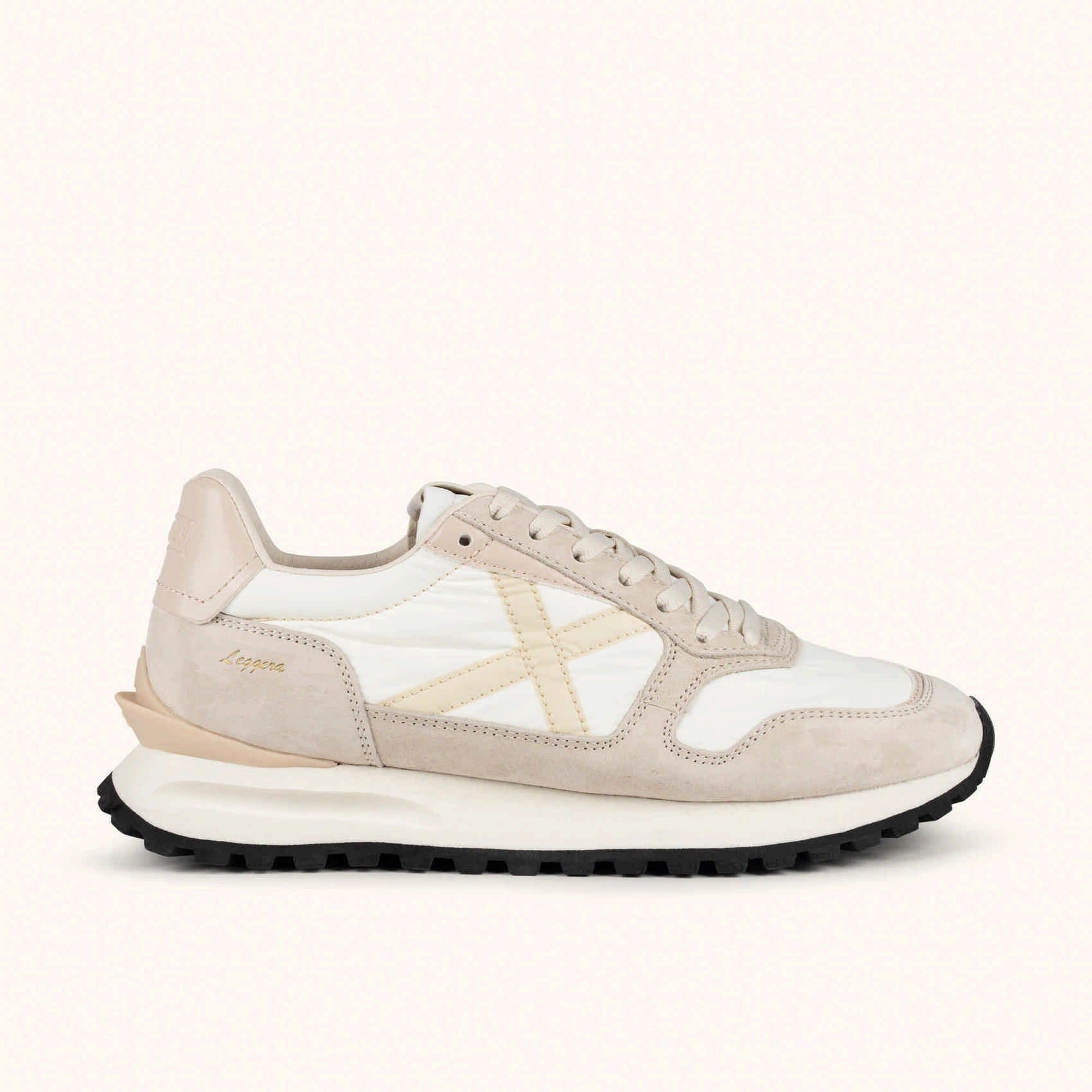 MUNICH Leggera WMN: white trainers unisex
