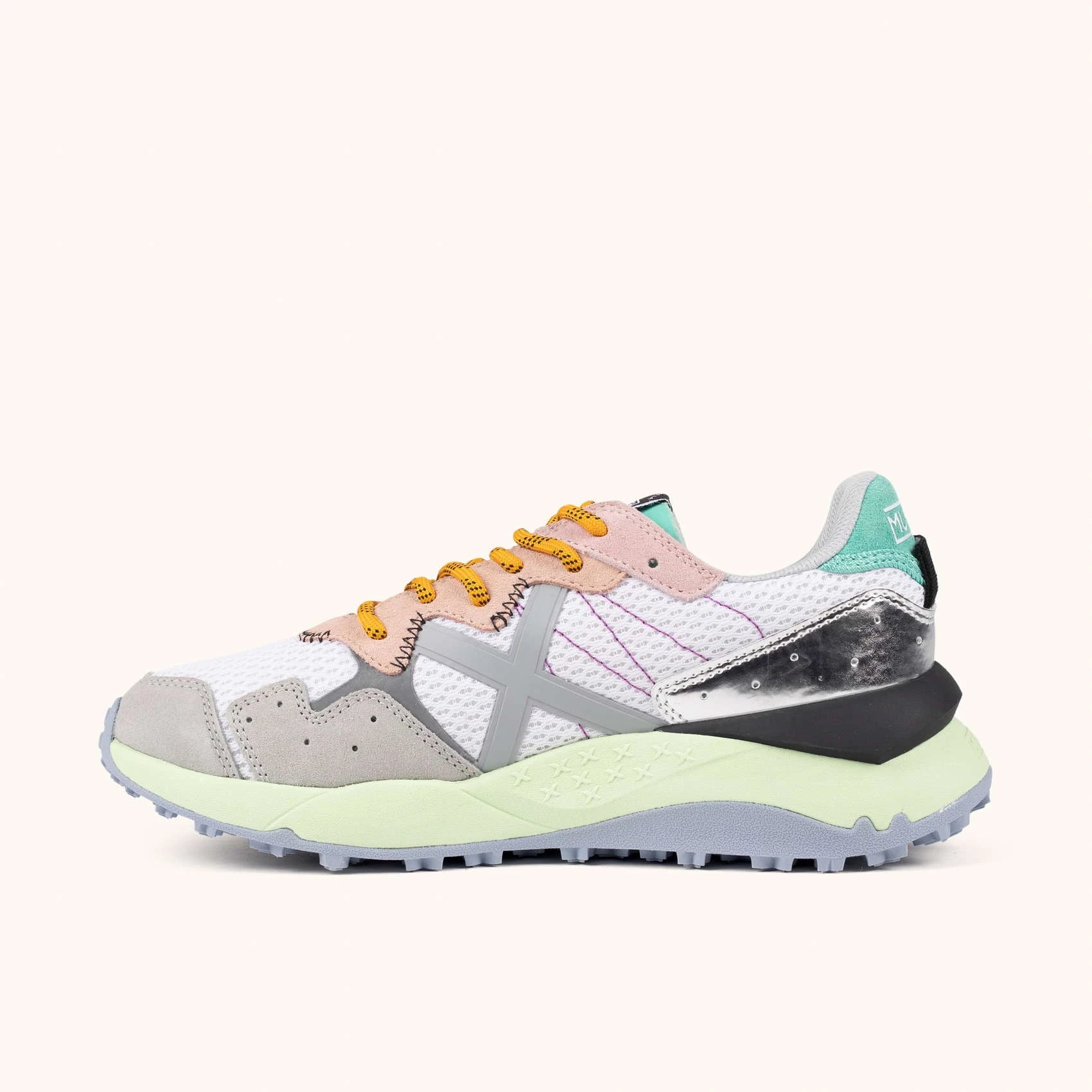 MUNICH Shibuya WMN 40: white trainers for women