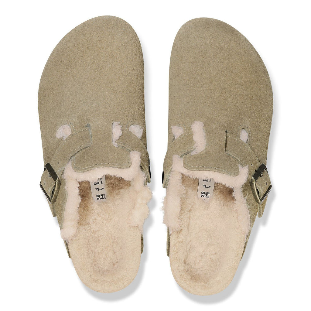 BIRKENSTOCK Boston Shearling Suede Leather/fur Taupe: зеленый сабо для женщин