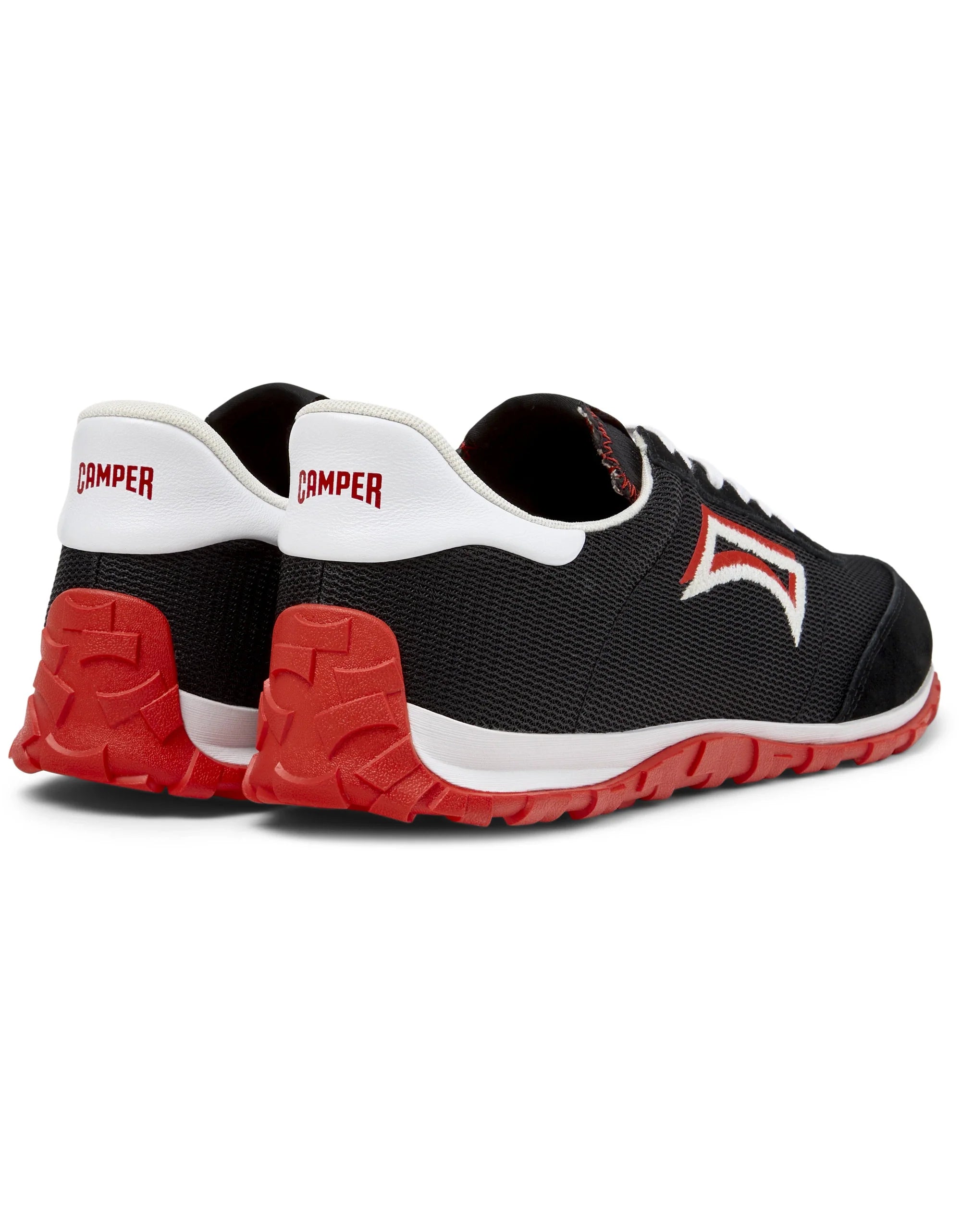 white footwear for men at Tascón