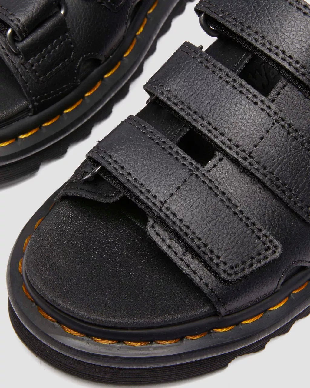DR. MARTENS Raine Slide Sandal Black: noir sandales pour femme