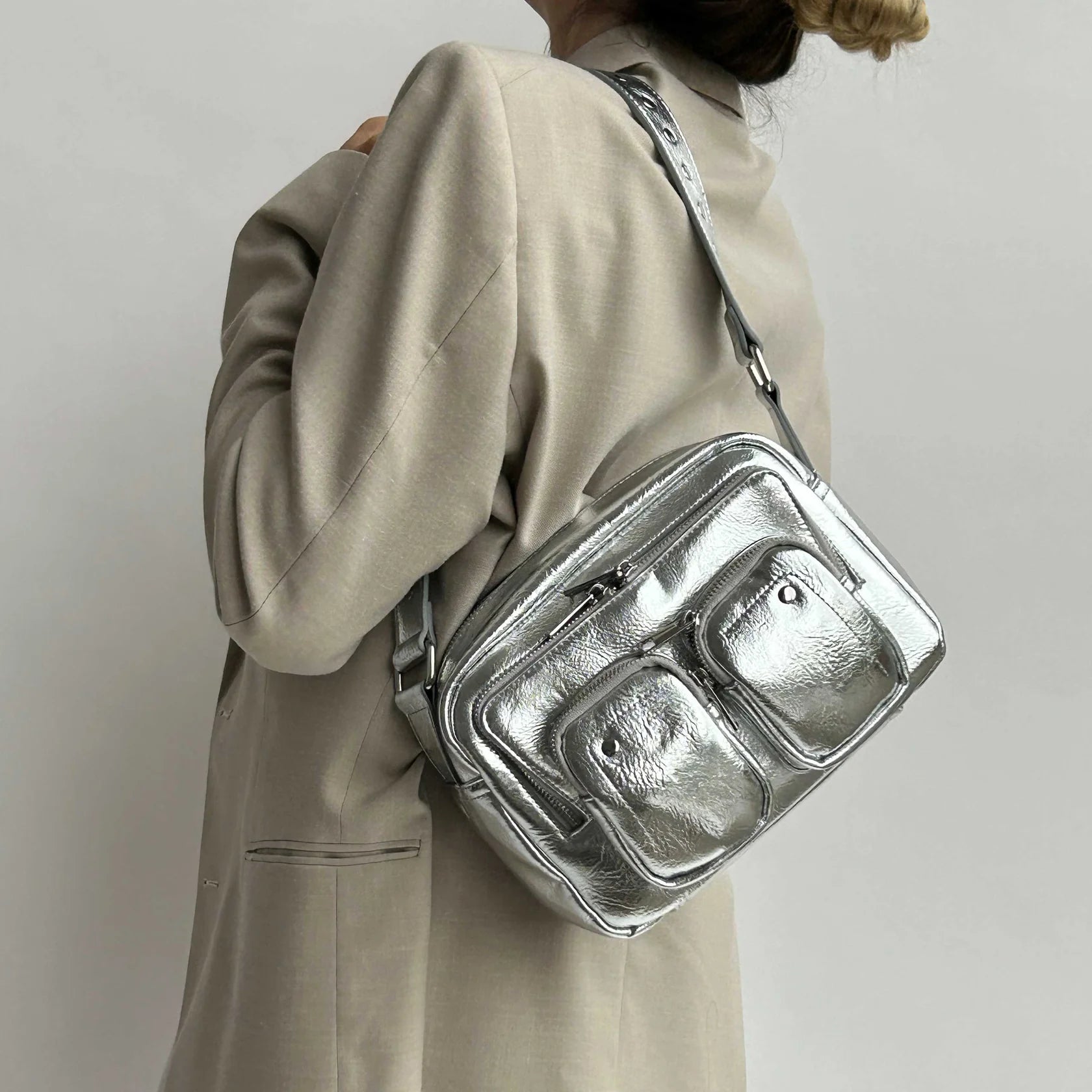 NUNOO Ellie Recycled COOL Silver: argenté sac pour femme
