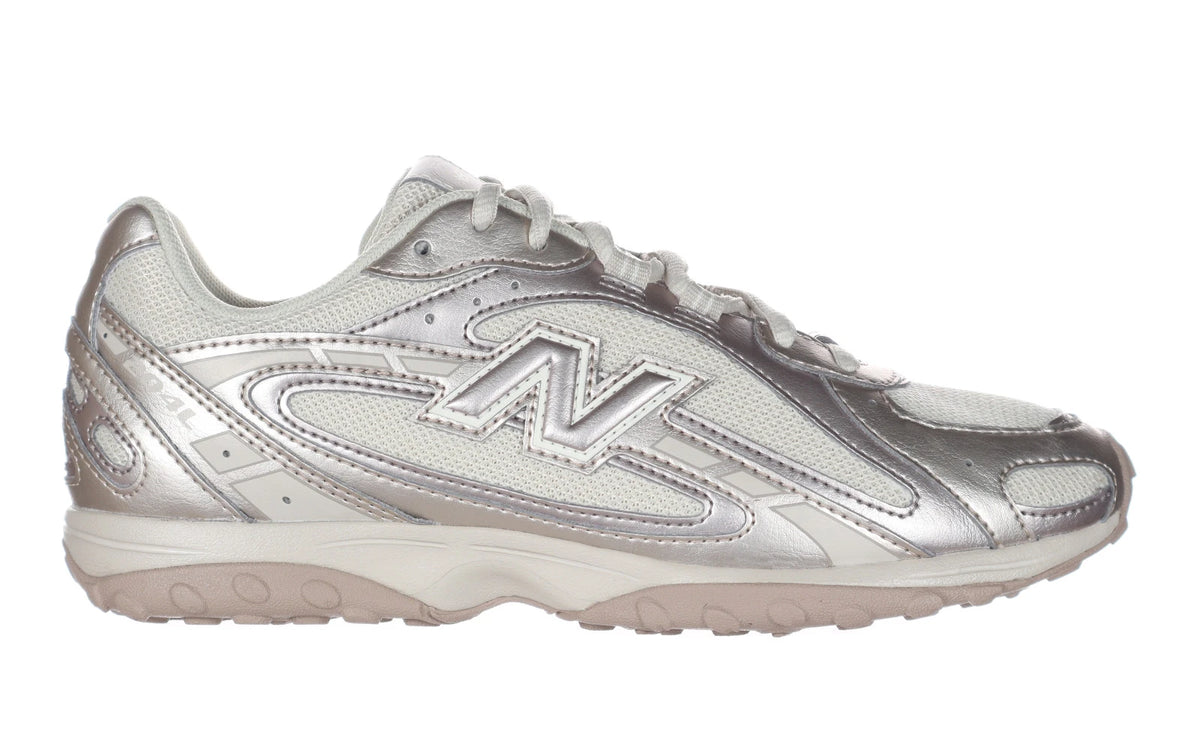 NEW BALANCE | SNEAKERS | MUJER | 240L TIMBERWOLF PLATINO | BLANCO
