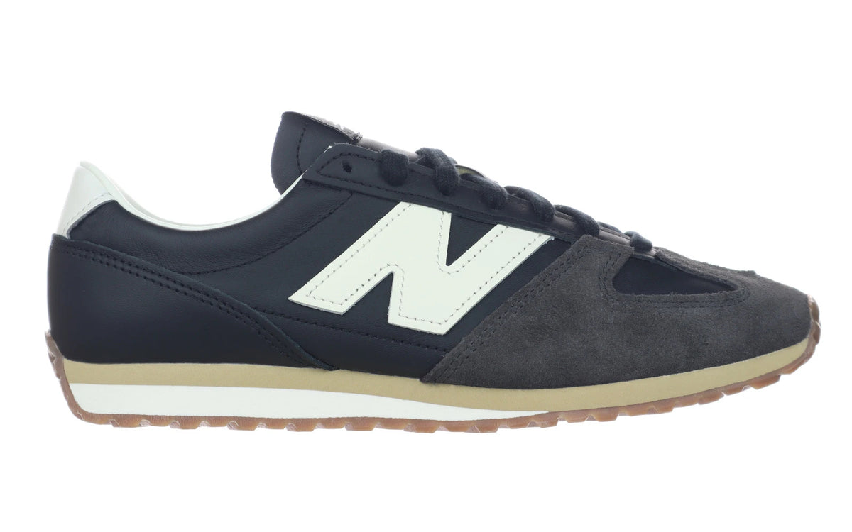 NEW BALANCE 471 Black: zwart sneakers voor dames
