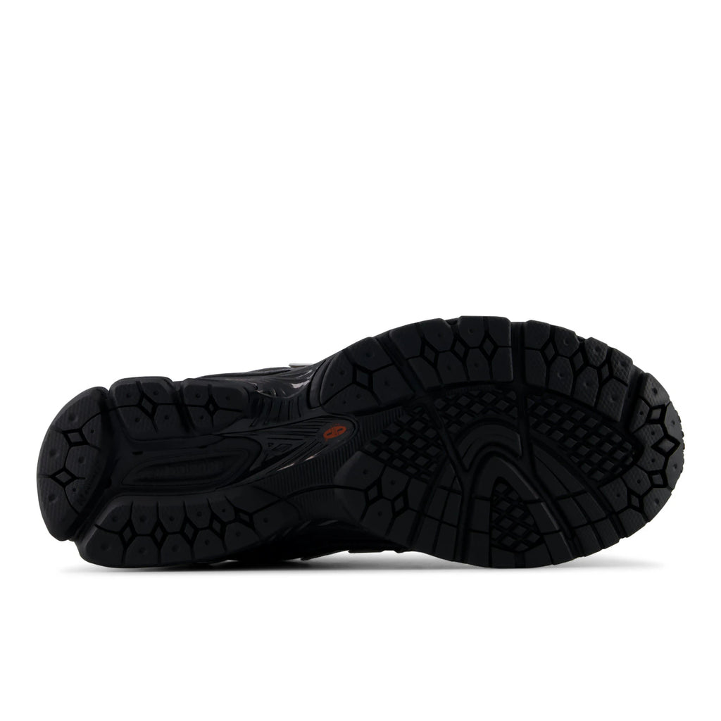 NEW BALANCE 1906 Black: czarny sneakersy dla mężczyzn