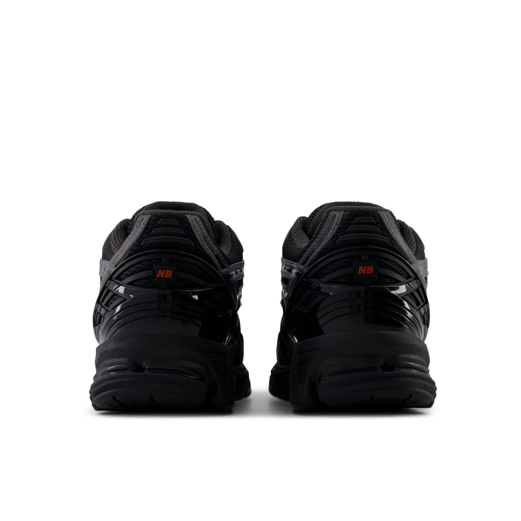 NEW BALANCE 1906 Black: czarny sneakersy dla mężczyzn