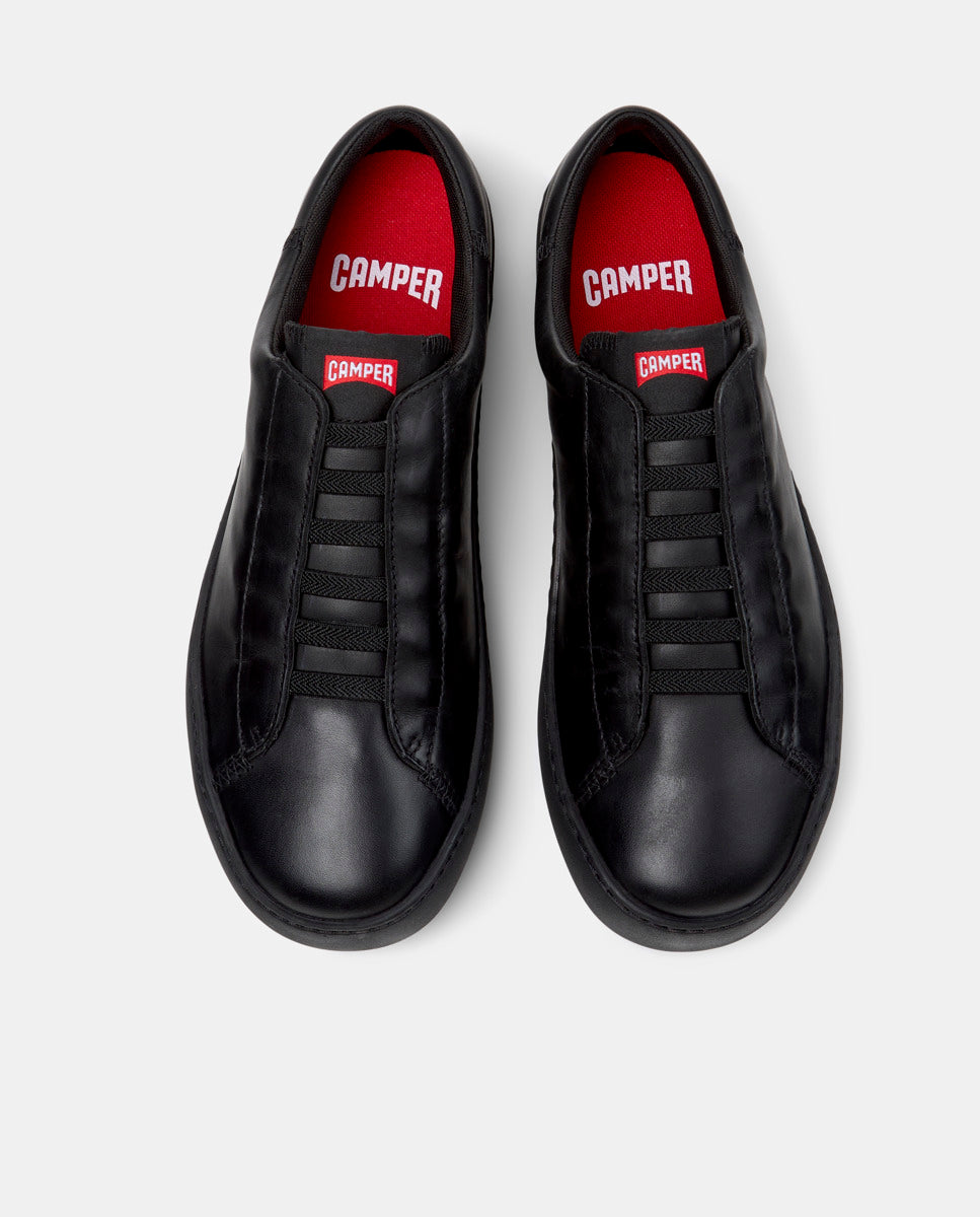 CAMPER Peu Touring, svart sneakers för herr hos Tascón
