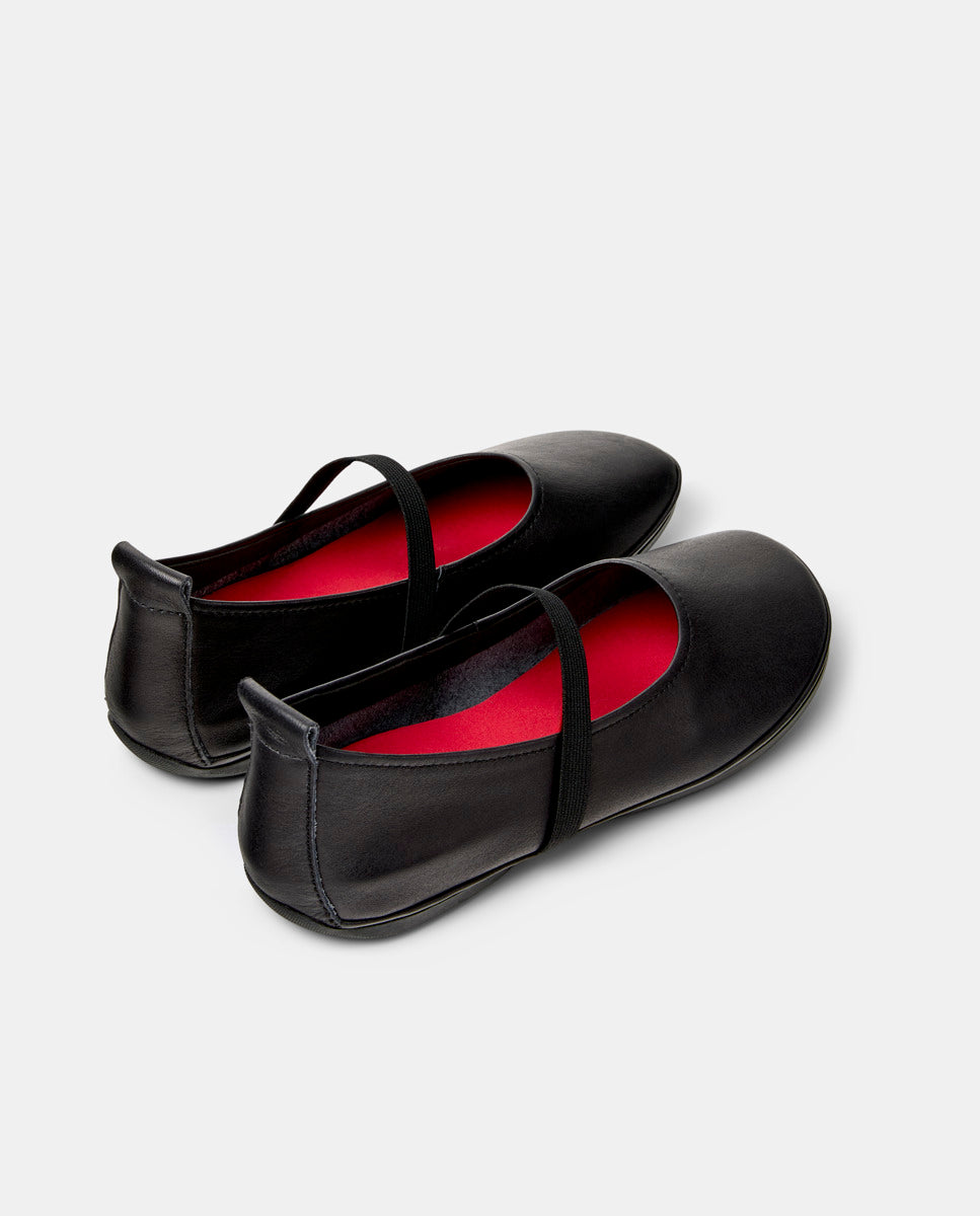 CAMPER Right Nina, black ballet flats for women at Tascón