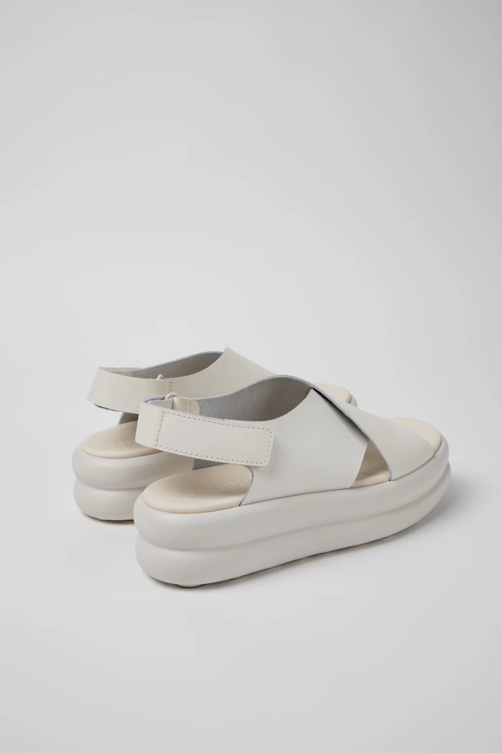 CAMPER Pelotas Flota UP: білий сандалі для жінок