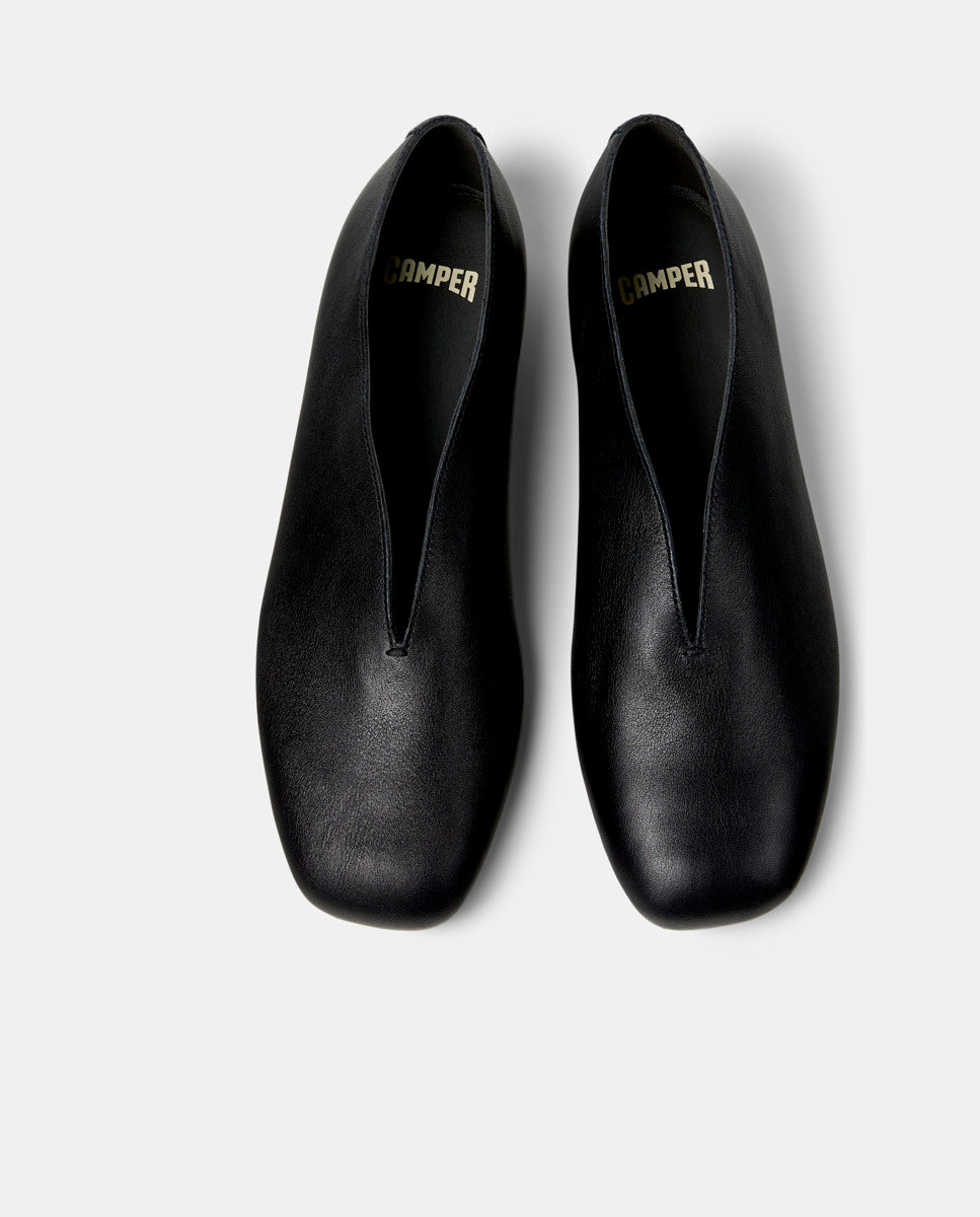 CAMPER Casi Myra, black ballet flats for women at Tascón