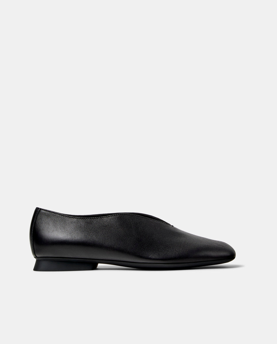 CAMPER Casi Myra, black ballet flats for women at Tascón