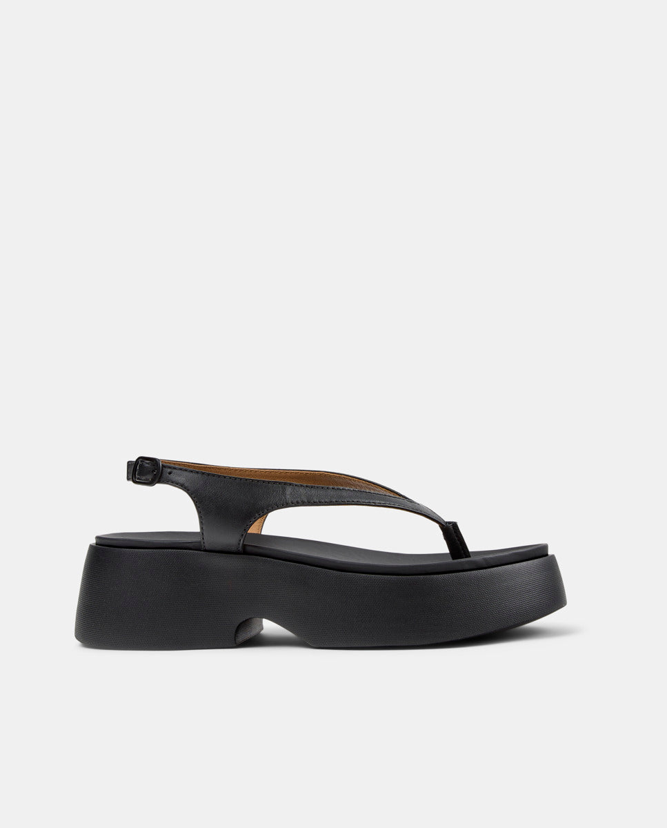 CAMPER Tasha K201859、Tascónのブラックレディースサンダル
