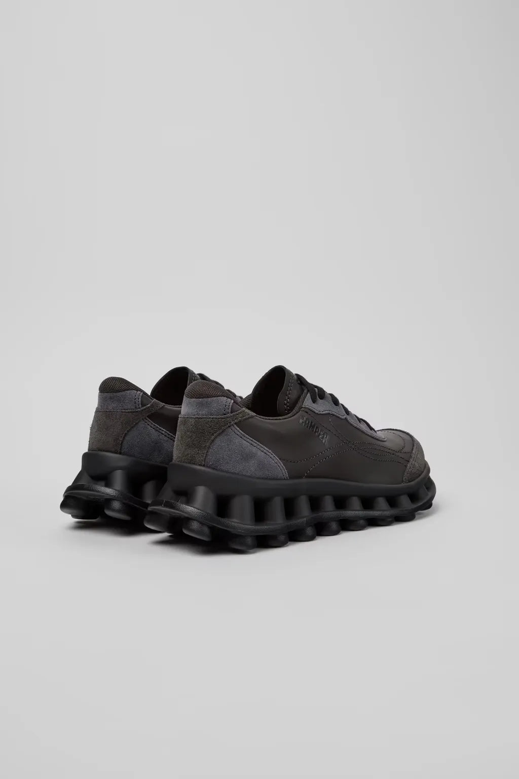 ZAPATOS CAMPER REFERENCIA K202003-001 IMAGEN TRASERA
